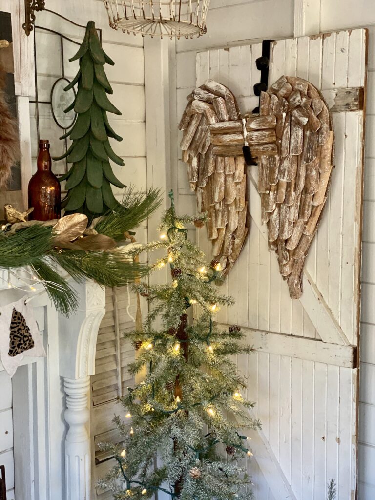 Christmas She shed Decor