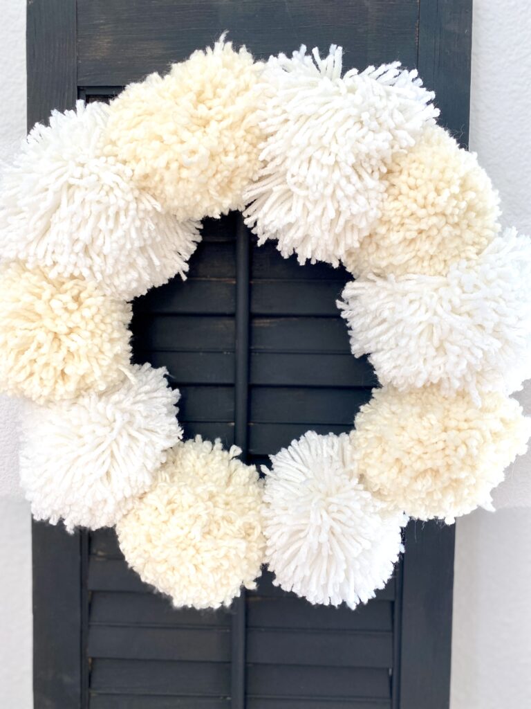 Easy DIY Pom Pom Wreath Tutorial