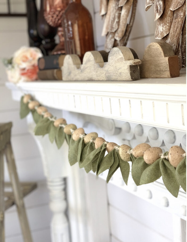 Felt leaf garland with eggs