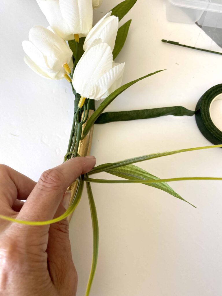 White Tulip Wreath DIY