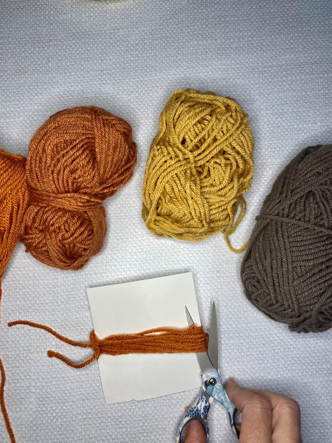 DIY Tassel Garland With Yarn & Wooden Beads Hootshack