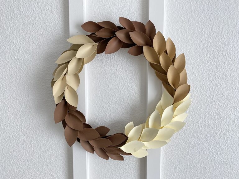 Paper wreath DIY in natural brown colors