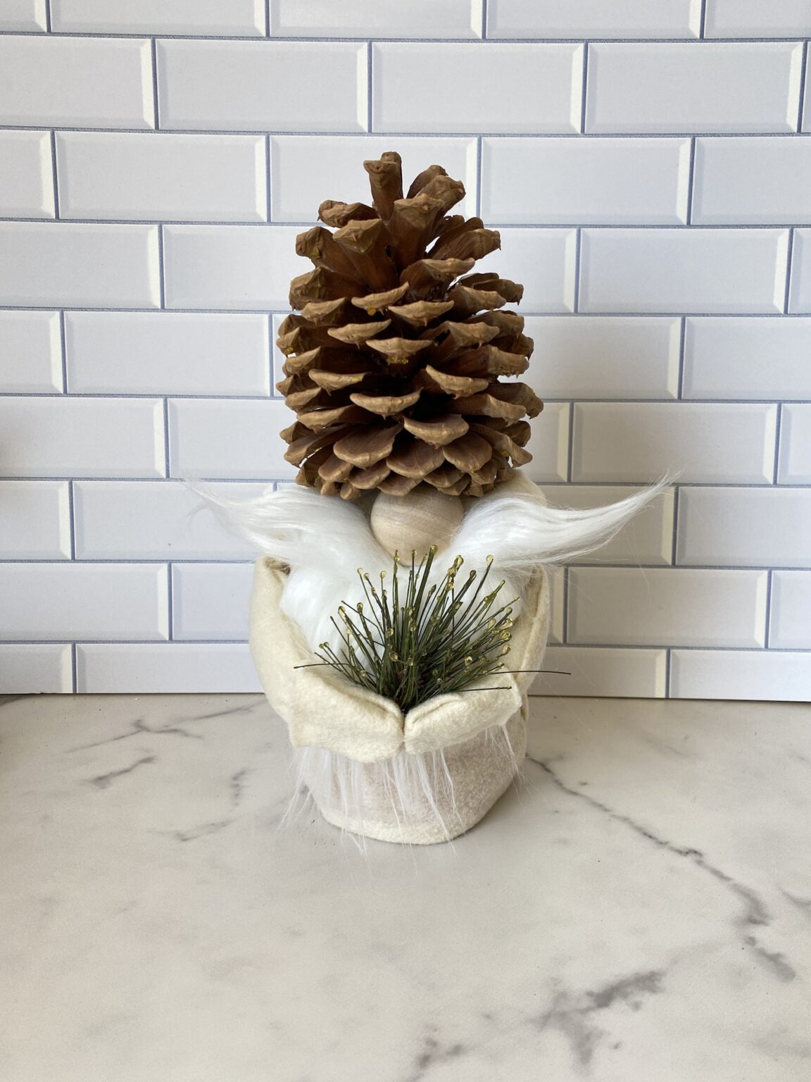 Make Adorable Pine Cone Gnomes (DIY Tutorials)